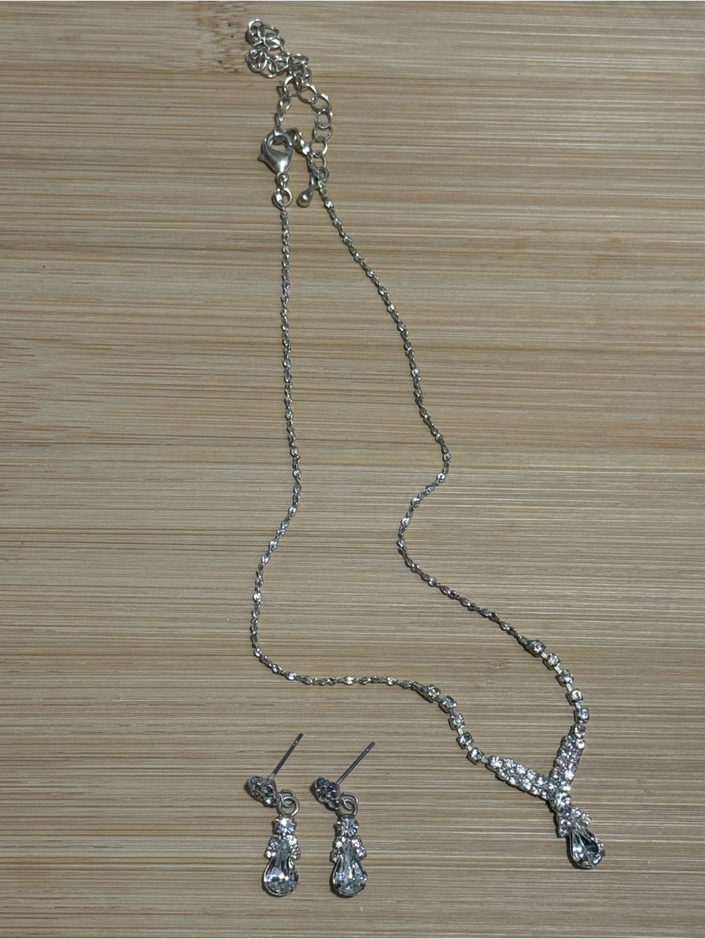 Crystal Y Necklace and Earrings Set